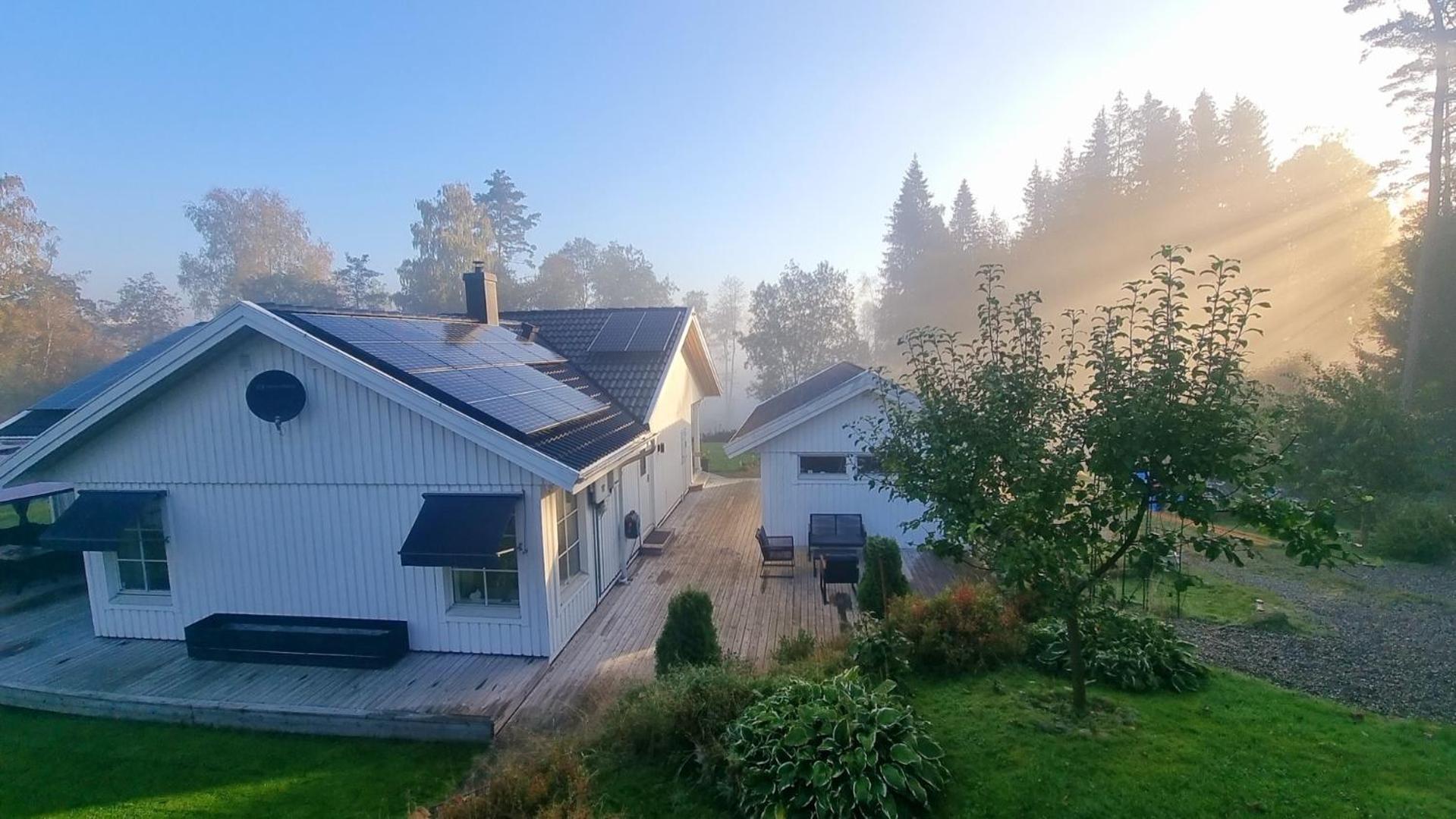 Family Friendly Villa With Sauna In The Nature Borås Kültér fotó